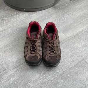 Brown / Pink Women’s Columbia Techlite Hiking Shoes